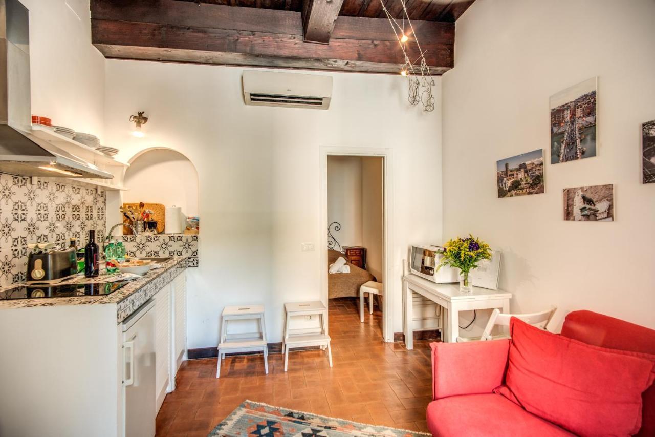 Lovely Flat In The Heart Of Trastevere Rom Eksteriør billede